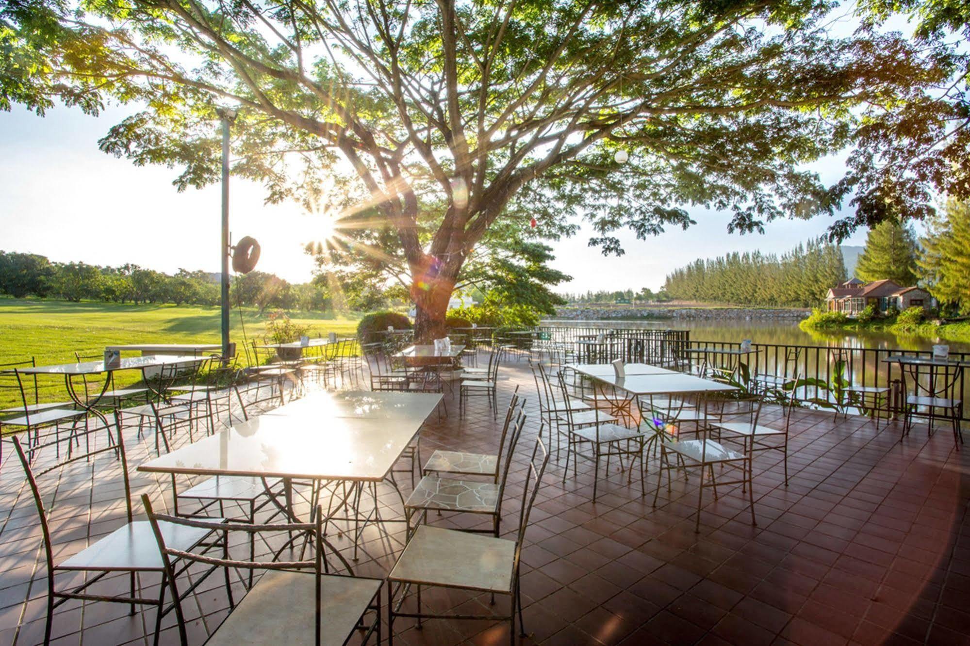 Chateau De Khaoyai Hotel & Resort Pakchong Luaran gambar