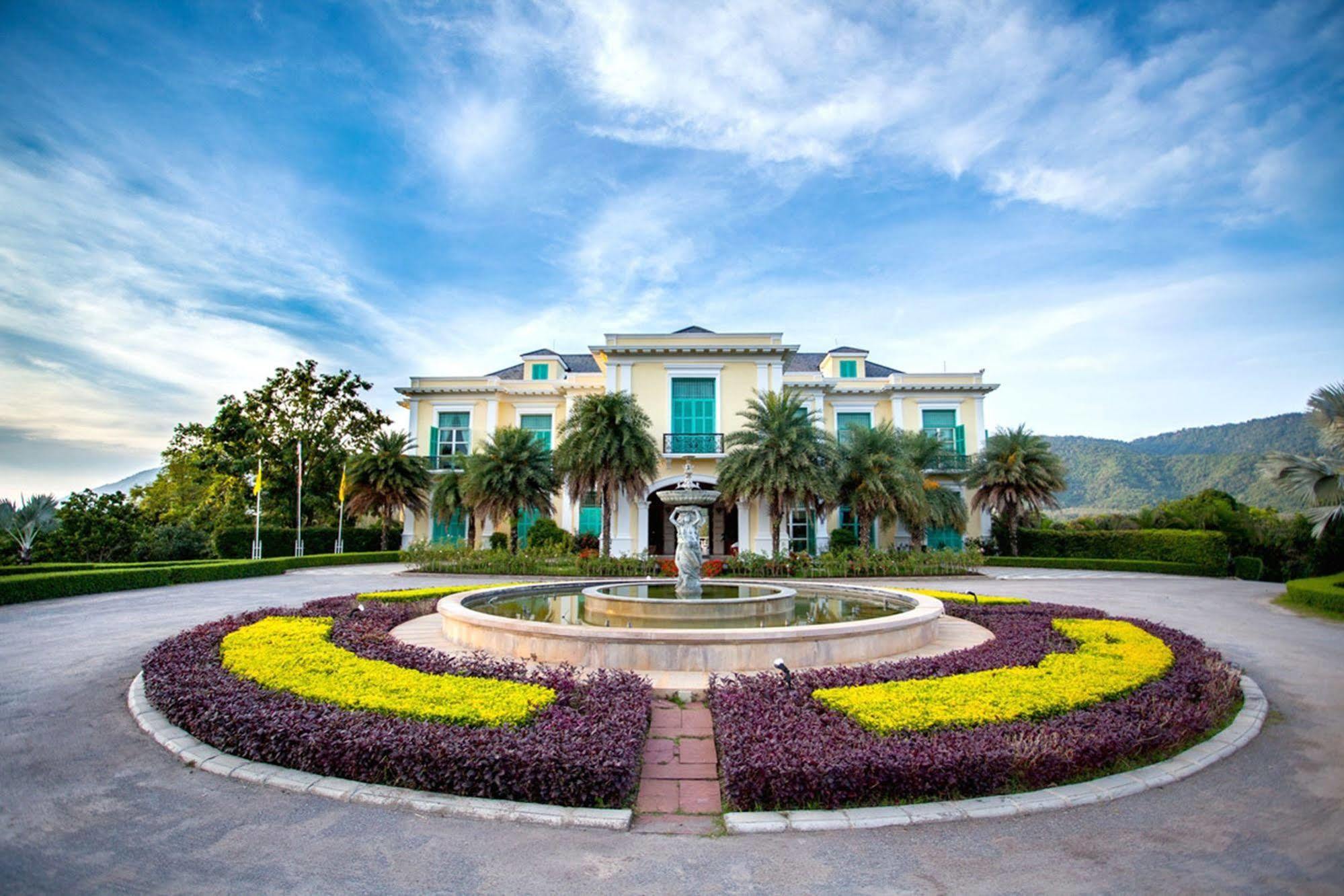 Chateau De Khaoyai Hotel & Resort Pakchong Luaran gambar