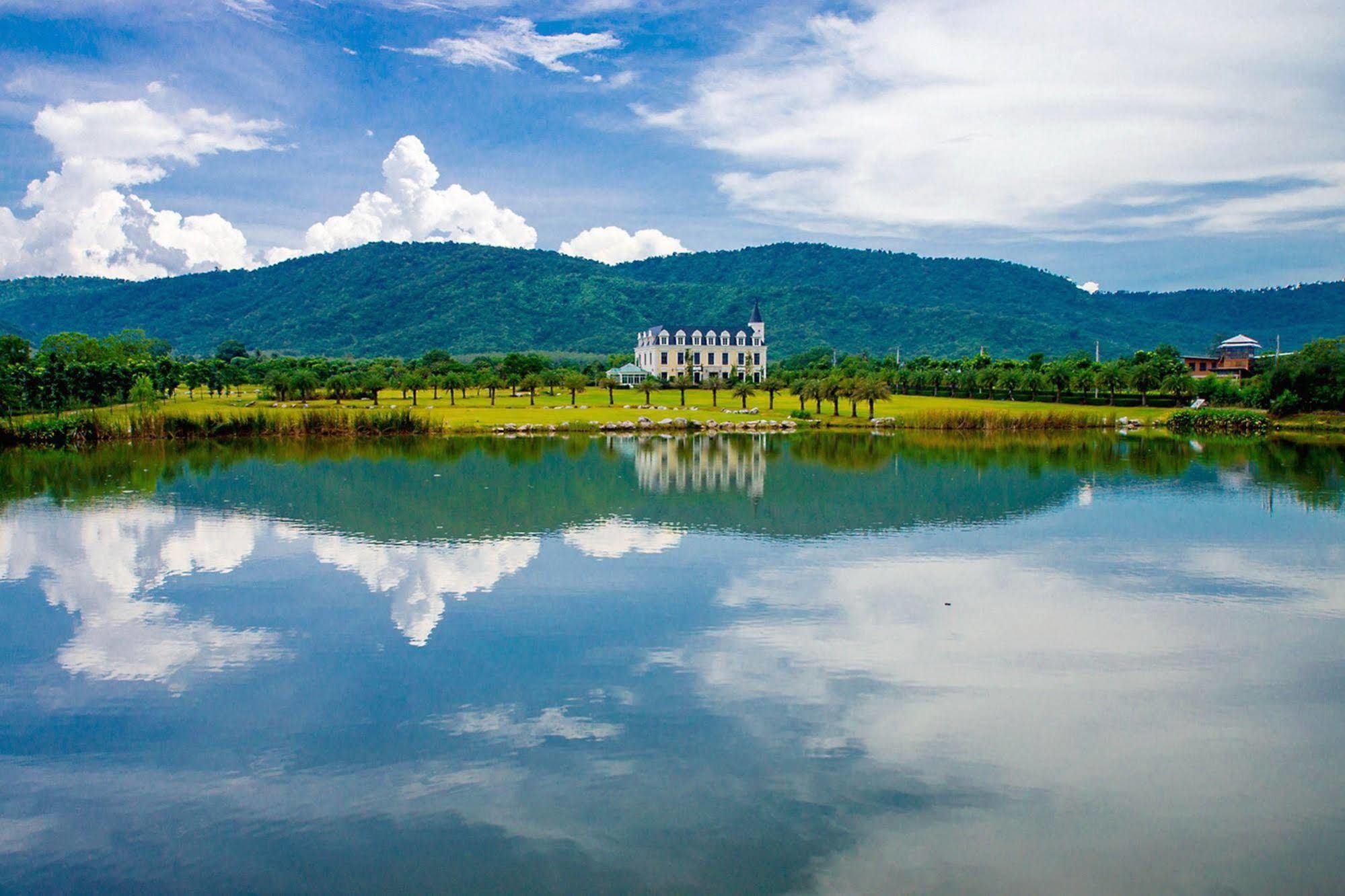 Chateau De Khaoyai Hotel & Resort Pakchong Luaran gambar
